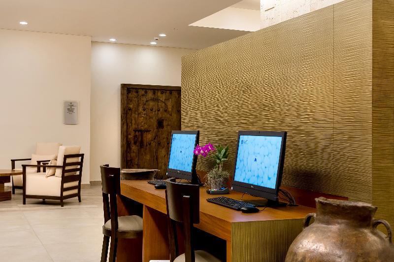 Hyatt Regency 5*