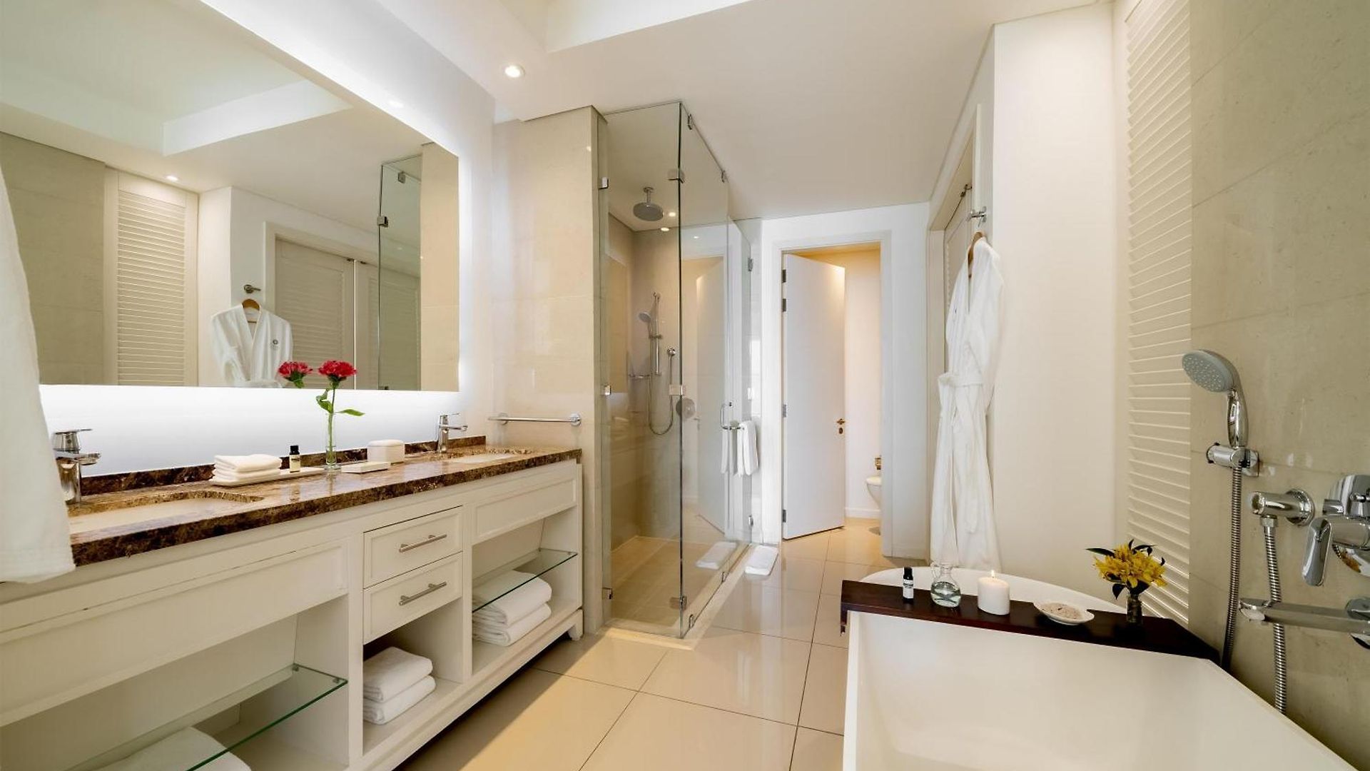 Hyatt Regency 5*