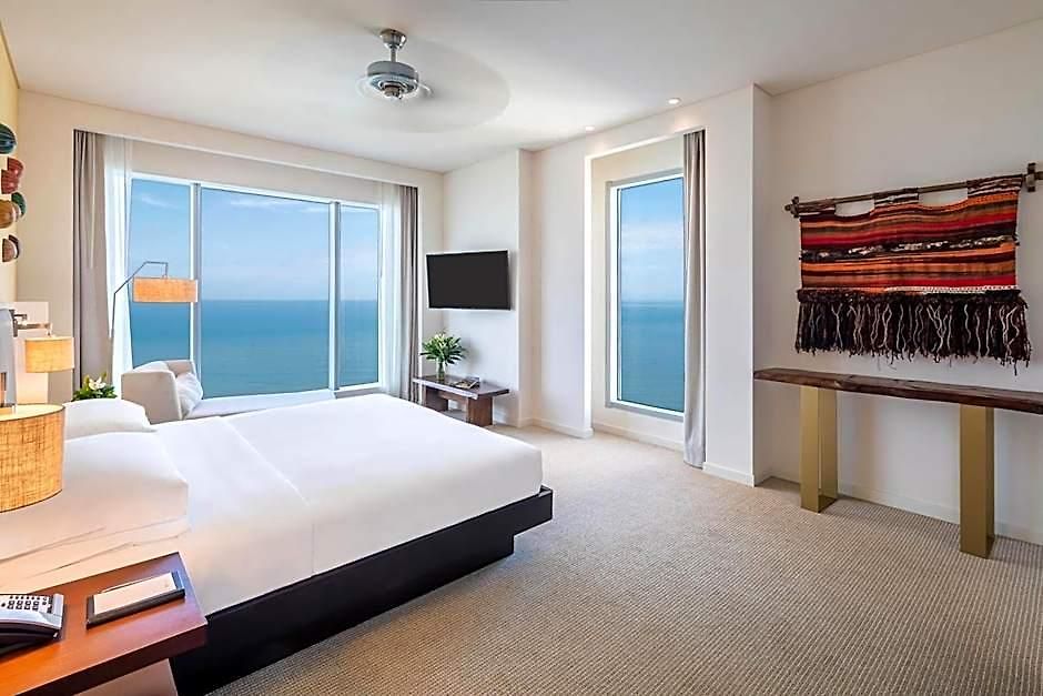 Hyatt Regency 5*