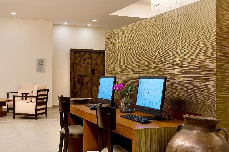 Hyatt Regency 5*