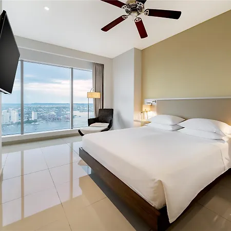 Hotel Hyatt Regency 5*