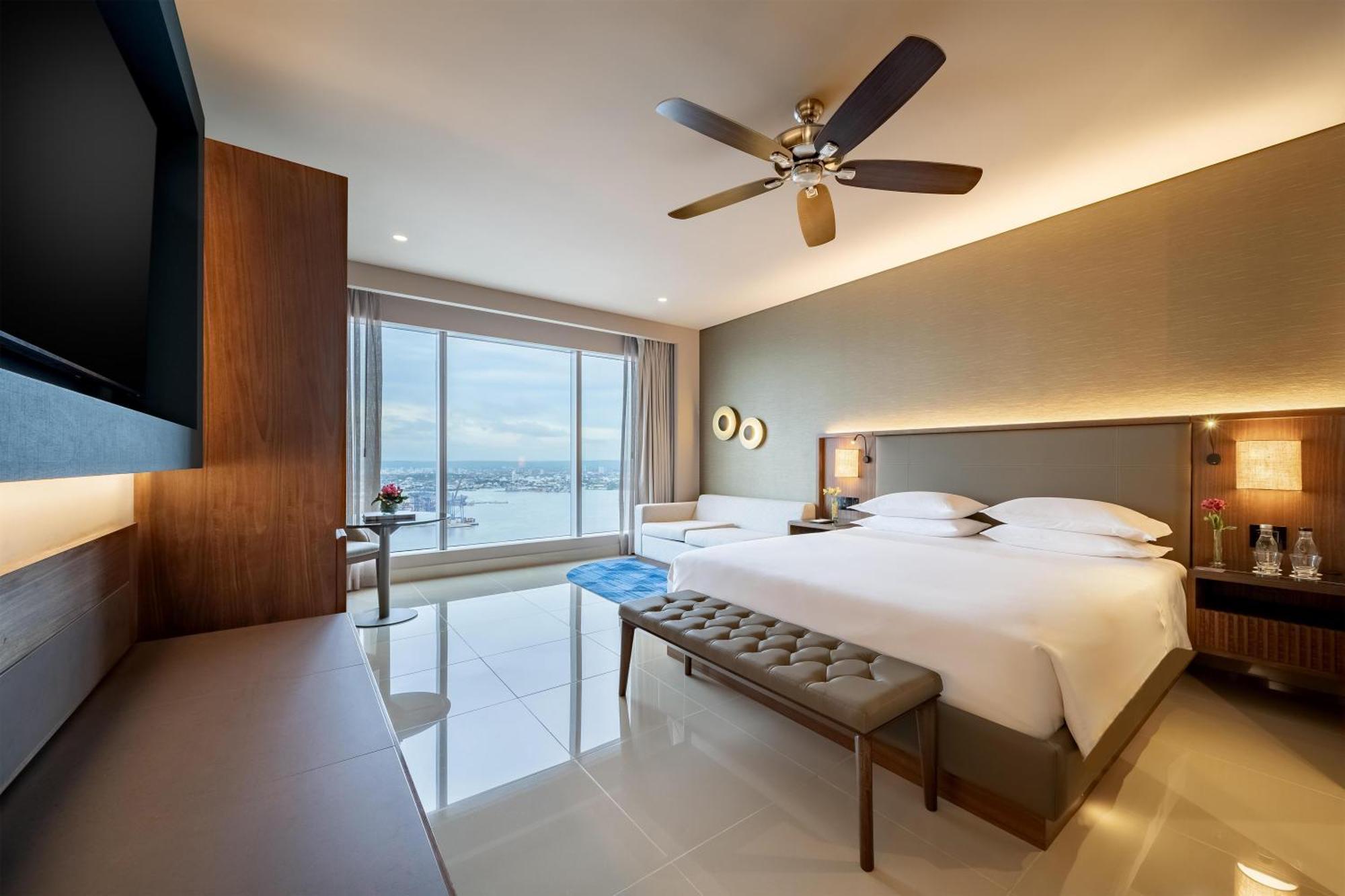 Hyatt Regency Hotel 5*